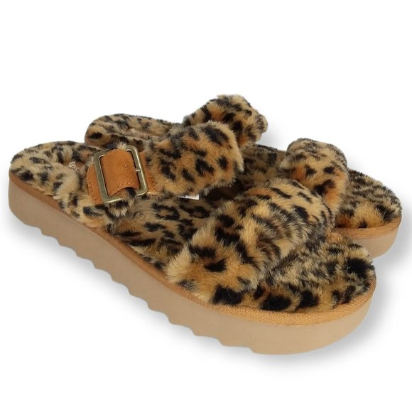 koolaburra fuzzy sandals